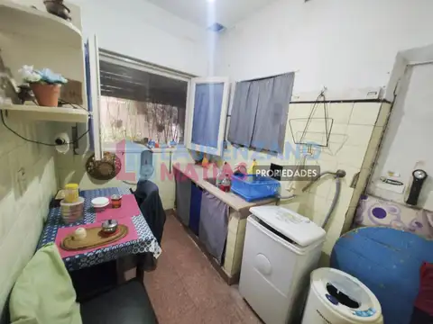 Depto Tipo Casa 4 ambientes con 2 baños