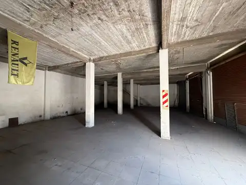 Local en Venta en Isidro Casanova, USD 175.000