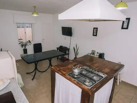 Casa en venta - 3 Locales comerciales - 364Mts2 - Grand Bourg, Malvinas Argentinas