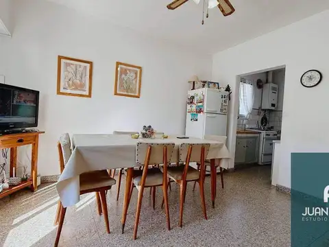 Casa 5 ambientes con 1 baño