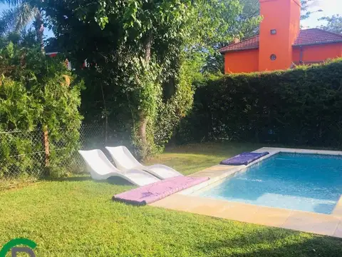 Casa 4 ambientes con 3 baños