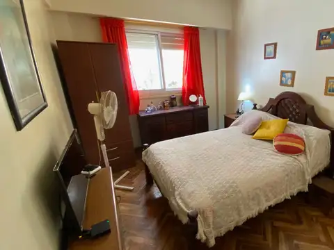 Depto Tipo Casa en Venta 60 años