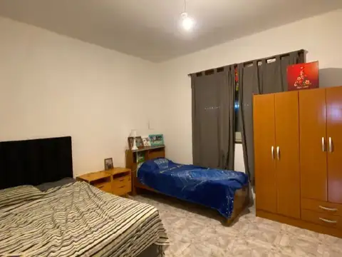 Casa 4 ambientes con 1 baño