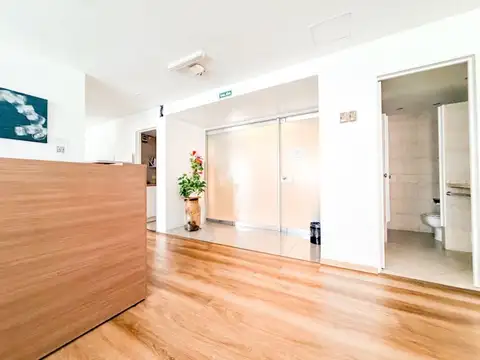 Oficina Monoambiente con 2 baños