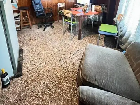 Depto Tipo Casa en Venta 60 años