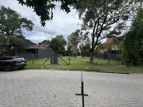 Terreno en Venta en La Arbolada, USD 190.000