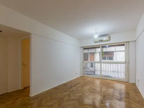 Coronel Ramón Lorenzo Falcón 2300, Piso 2