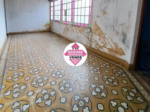 Casa en venta de 2 dormitorios c/ cochera en Baradero