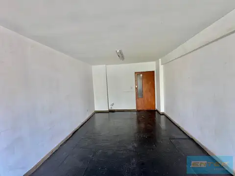 Oficina en alquiler ambiente balvanera luminosa