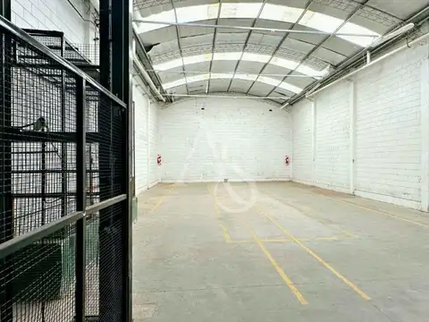 Galpón de 920 m² en Alquiler – Villa Maipú – Zona Industrial