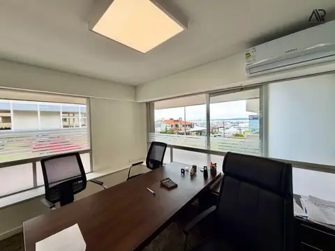 Local en Venta en Punta del Este, USD 550.000