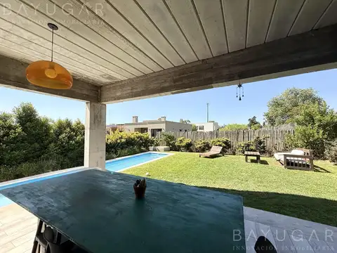 Casa en Venta en Pilar del Este - Santa Emilia, USD 140.000