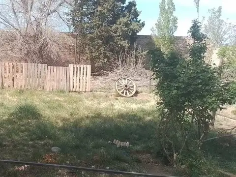 Casa 6 ambientes con 1 baño