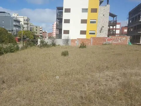 Paseo 143 PLAYA y Av. 100