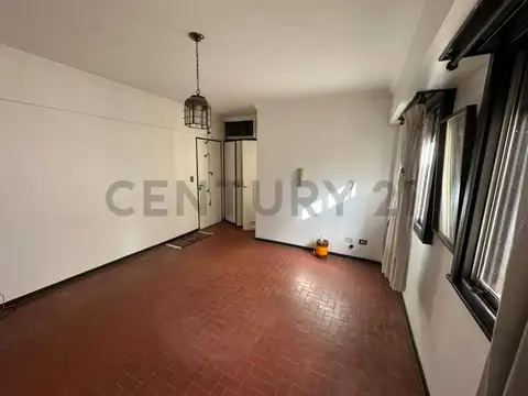 Falucho 3000, Piso 3