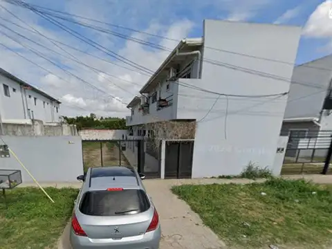 Depto. de 2 amb. con entrada p/ auto en alquiler | Berazategui