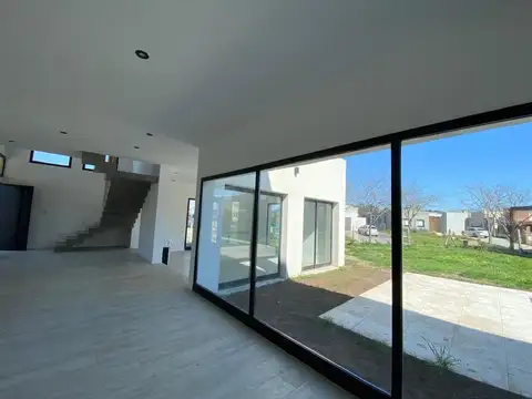 CASA EN VENTA EN  EL CANTON
