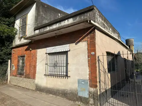 Marcelo T Alvear 100