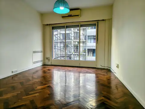 EXCELENTE DEPARTAMENTO .3 AMBIENTES CON COMEDOR DIARIO. 80 M2. JULIAN ALVAREZ AL 2500. Dueño directo