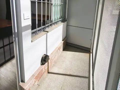 Depto Tipo Casa Monoambiente con 1 baño