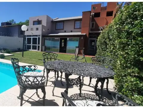 Casa Arguello norte 3 dorm piscina  con escritura