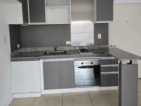 Departamento en Alquiler con 1 cochera