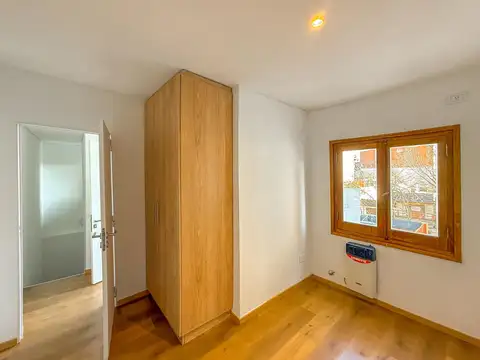 Casa 6 ambientes con 4 baños