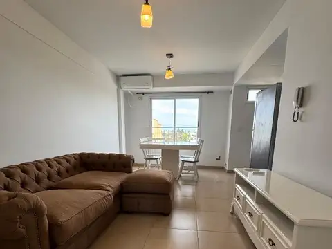 Departamento en Alquiler en Haedo, $ 700.000