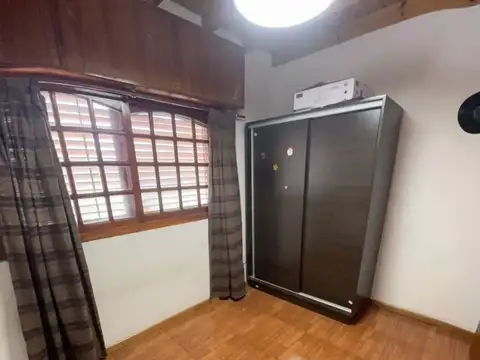 Casa en Alquiler con 2 cocheras