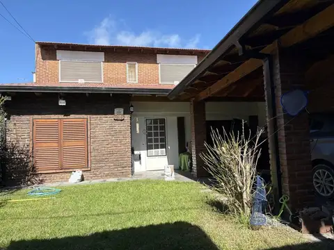 Casa - Alquiler - Argentina, City Bell - Calle 14 1216