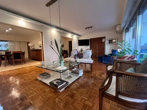 Departamento en Venta de 6 ambientes