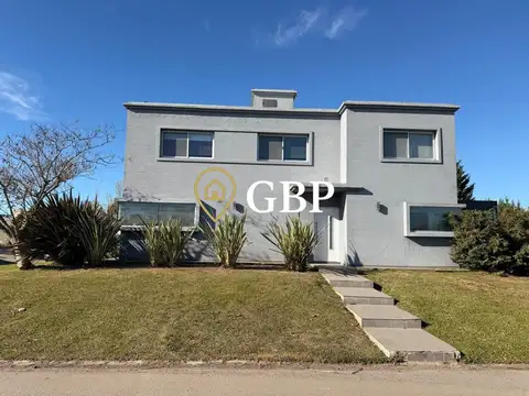 Casa en venta barrio Cruz del Sur