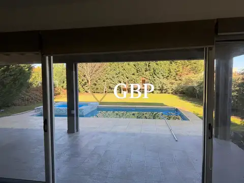 Casa en venta barrio Cruz del Sur