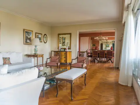 Departamento en Venta de 4 dormitorios