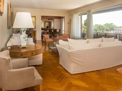Departamento 8 amb venta en Palermo Chico pileta