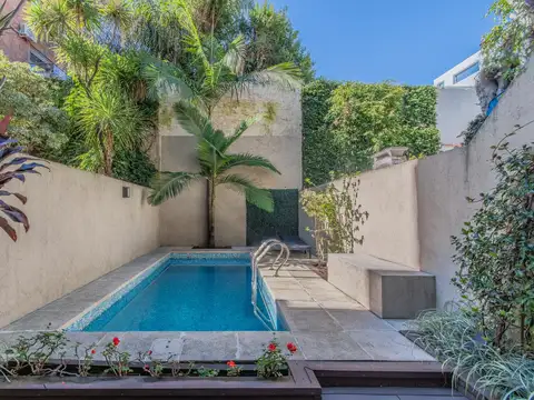 Se vende impecable triplex de 5 ambientes en el corazón de Nuñez - Muy luminoso.