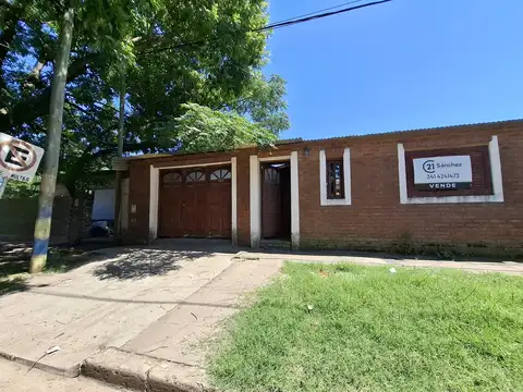 Casa en venta en Granadero Baigorria.