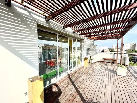 Venta Oficina  Vicente Lopez  Florida  5 plantas  Av. San Martin a 30m de Panamericana