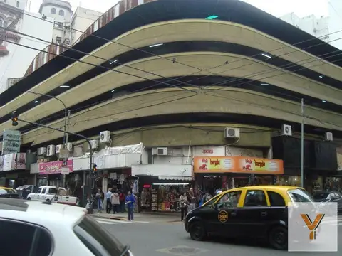Cochera cubierta en venta - 21mts2 - Once