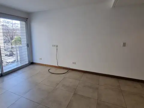 Departamento en Alquiler en Villa Ortuzar, $ 600.000