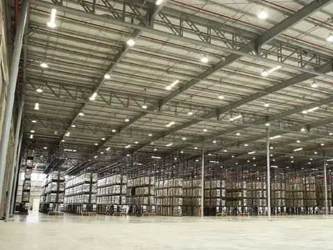 Nave Logística Premium 9200m2 en alquiler en P. Ind. Pilar