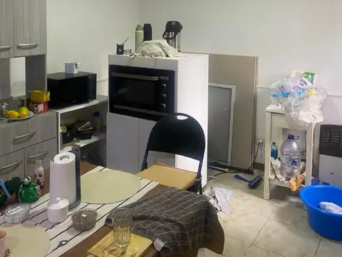Casa 2 ambientes con 1 baño