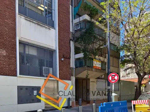 Montañeses 2800, Piso PB