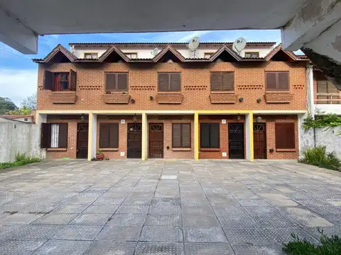 Depto Tipo Casa en Venta de 4 ambientes