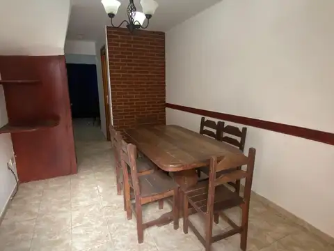 Depto Tipo Casa 4 ambientes con 1 baño