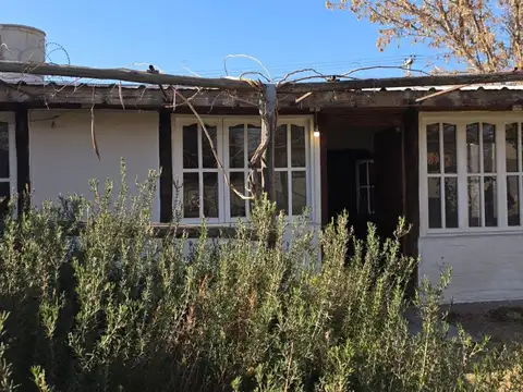 Casa 3 ambientes con 1 baño