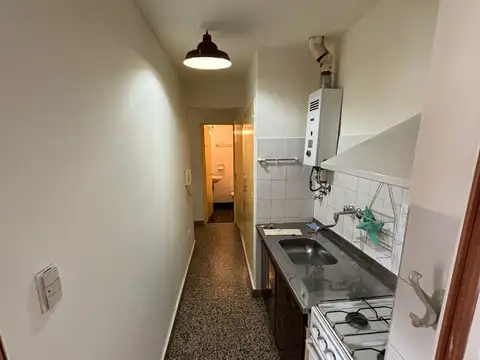 Bello monoambiente muy cómodo y  luminoso  con vista abierta.