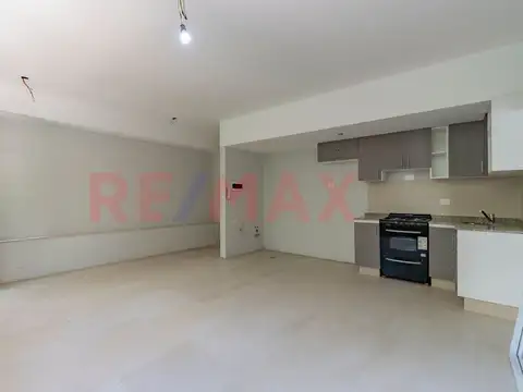 VENTA PH 2 AMB PARQUE AVELLANEDA CON PATIO