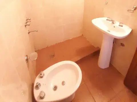 Departamento en Alquiler en Ramos Mejia Sur, $ 390.000