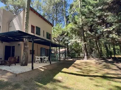 Casa en Venta en Carilo, USD 250.000